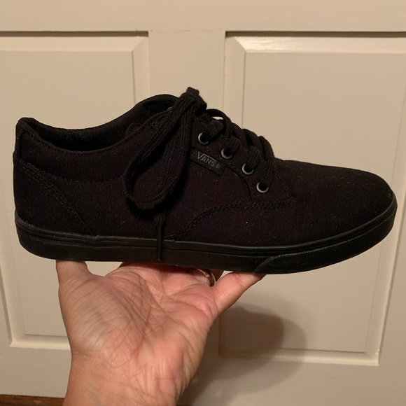 vans blackout